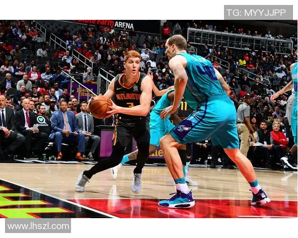 欧文在对阵老鹰的比赛中展现出色表现引发球迷热议